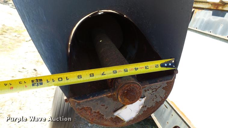 image for item DC2640 Gleaner K2 combine