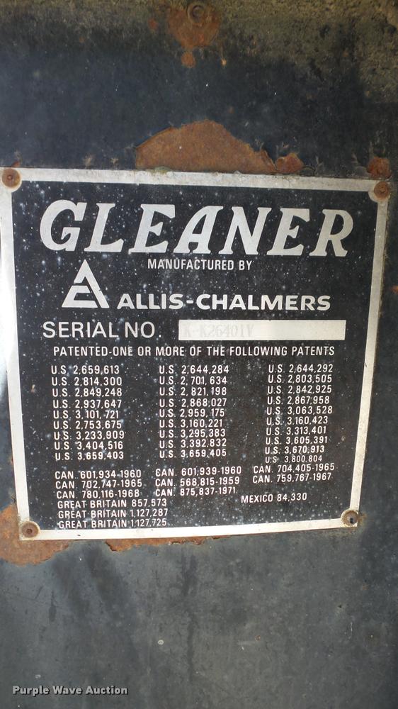 image for item DC2640 Gleaner K2 combine