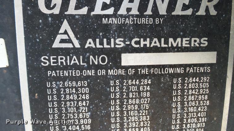 image for item DC2640 Gleaner K2 combine