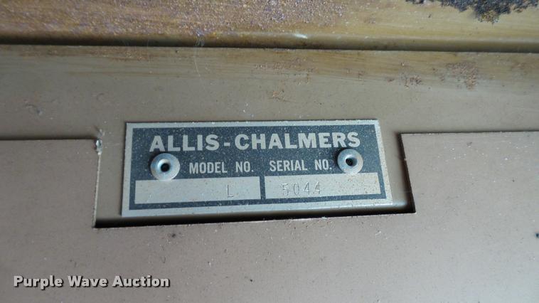 image for item DC2641 Gleaner F2 combine