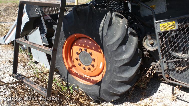 image for item DC2641 Gleaner F2 combine