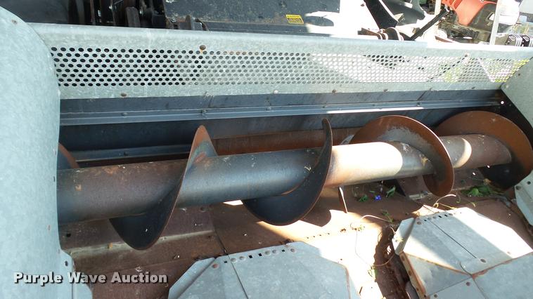 image for item DC2641 Gleaner F2 combine