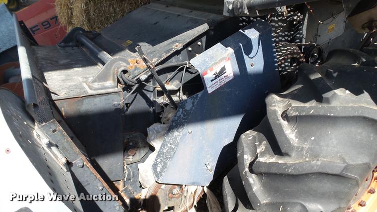 image for item DC2641 Gleaner F2 combine