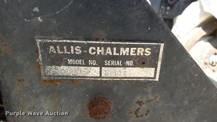 image for item DC2641 Gleaner F2 combine