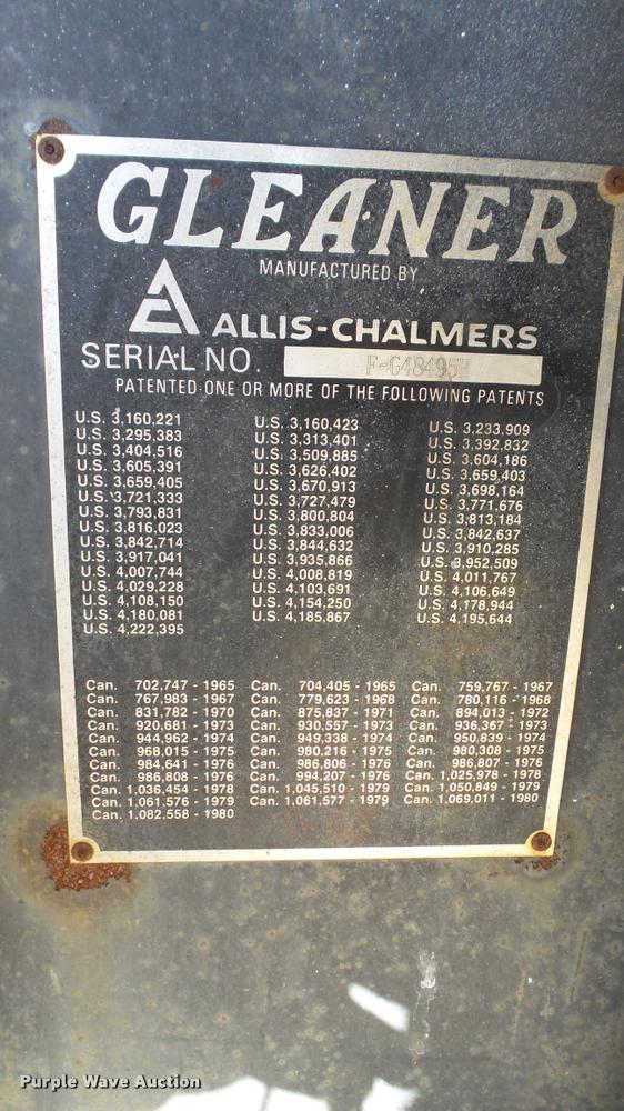 image for item DC2641 Gleaner F2 combine