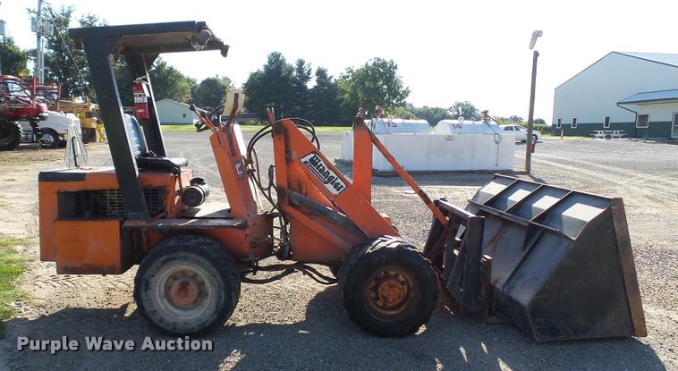 image for item DC2651 1994 Willmar Wrangler wheel loader