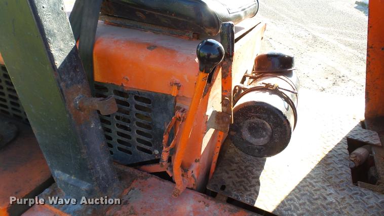 image for item DC2651 1994 Willmar Wrangler wheel loader