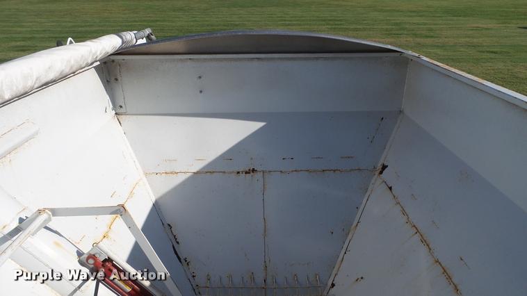 image for item DC2652 Par-Kan Grain-Weigh-150 seed tender trailer