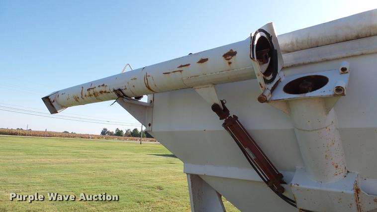 image for item DC2652 Par-Kan Grain-Weigh-150 seed tender trailer