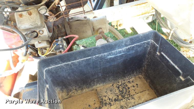 image for item DC2652 Par-Kan Grain-Weigh-150 seed tender trailer