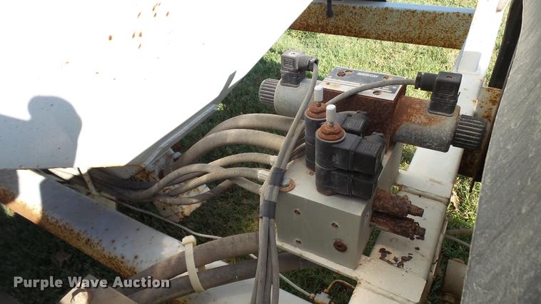 image for item DC2652 Par-Kan Grain-Weigh-150 seed tender trailer