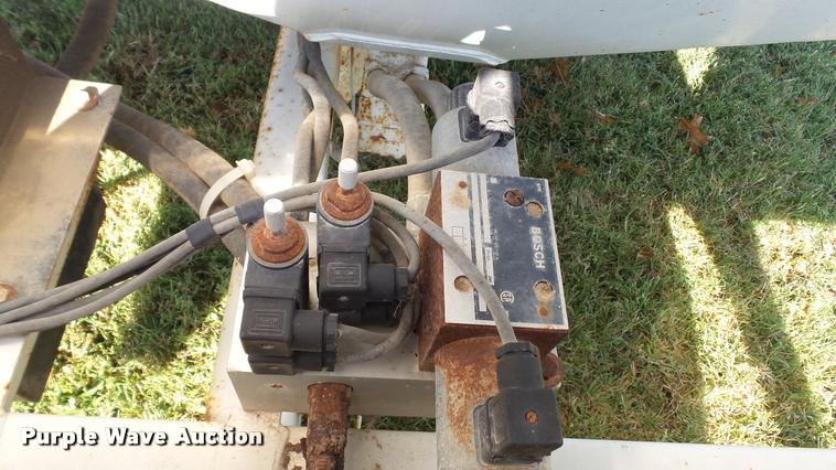 image for item DC2652 Par-Kan Grain-Weigh-150 seed tender trailer