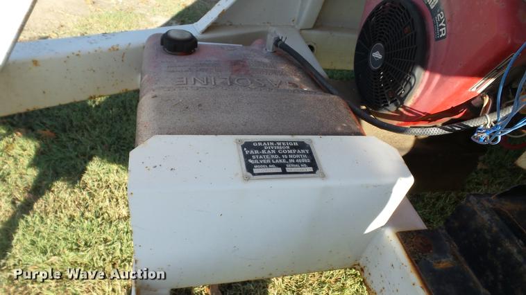 image for item DC2652 Par-Kan Grain-Weigh-150 seed tender trailer