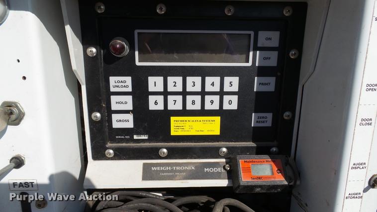 image for item DC2652 Par-Kan Grain-Weigh-150 seed tender trailer