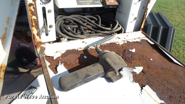 image for item DC2652 Par-Kan Grain-Weigh-150 seed tender trailer