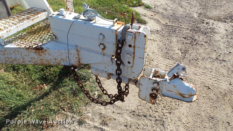 image for item DC2652 Par-Kan Grain-Weigh-150 seed tender trailer