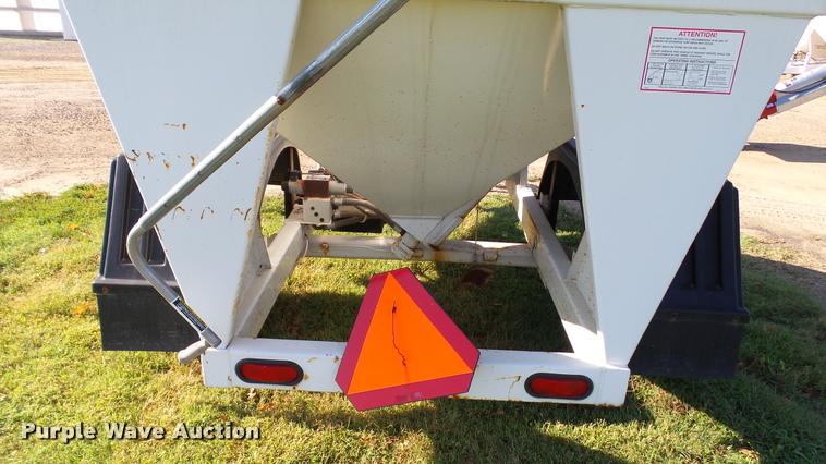 image for item DC2652 Par-Kan Grain-Weigh-150 seed tender trailer