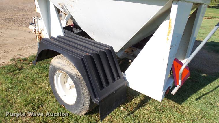image for item DC2652 Par-Kan Grain-Weigh-150 seed tender trailer