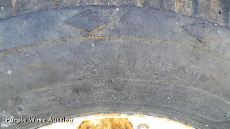 image for item DC2652 Par-Kan Grain-Weigh-150 seed tender trailer