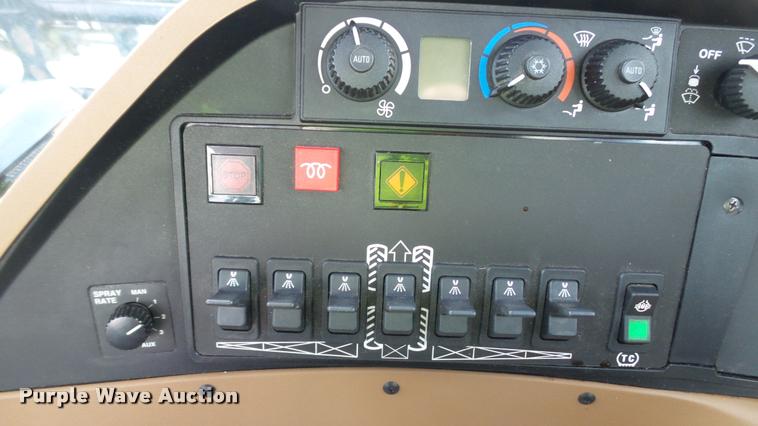 image for item DC2653 2012 John Deere 4730 self-propelled sprayer