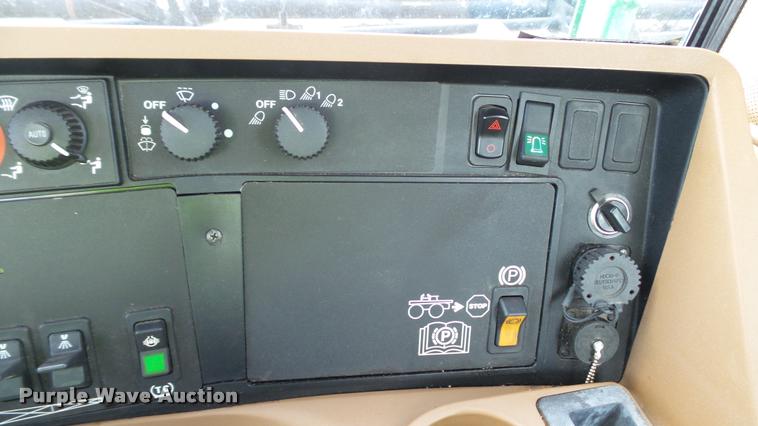 image for item DC2653 2012 John Deere 4730 self-propelled sprayer