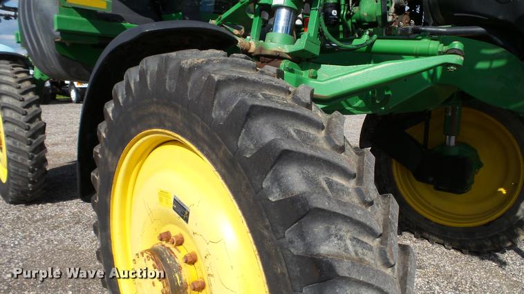 image for item DC2653 2012 John Deere 4730 self-propelled sprayer