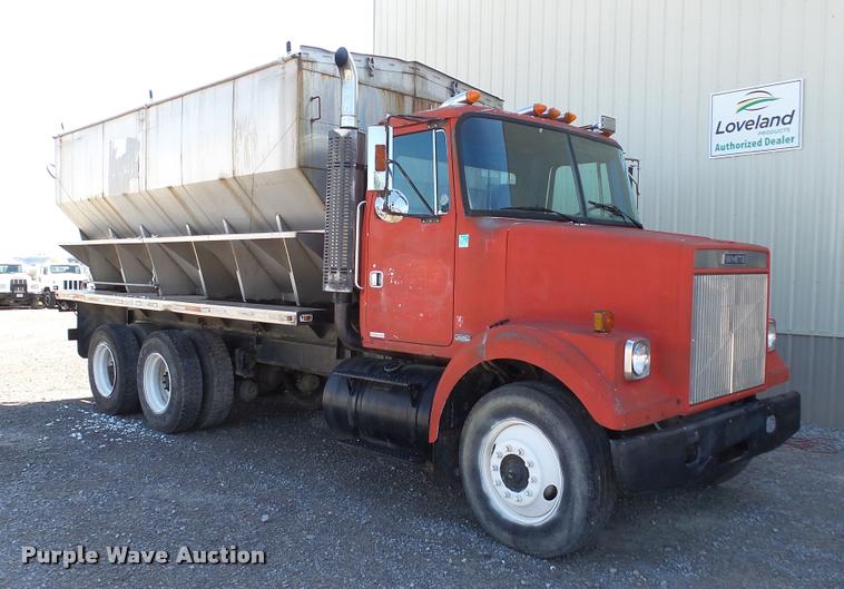 image for item DC2656 1986 Volvo White WCS64T seed tender truck