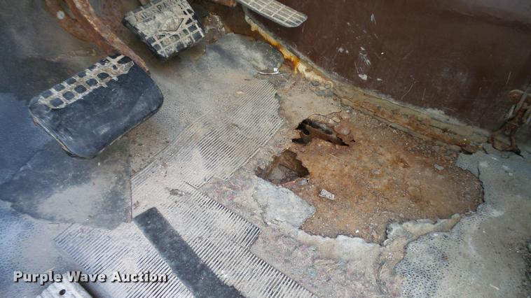 image for item DC2656 1986 Volvo White WCS64T seed tender truck