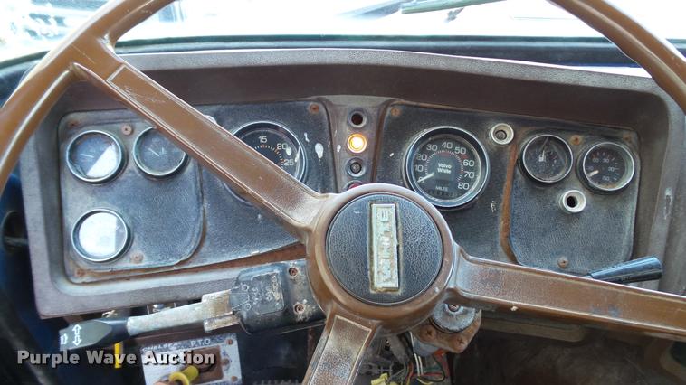 image for item DC2656 1986 Volvo White WCS64T seed tender truck