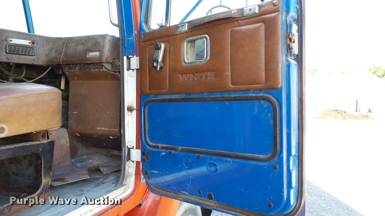 image for item DC2656 1986 Volvo White WCS64T seed tender truck