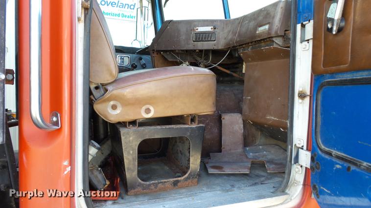 image for item DC2656 1986 Volvo White WCS64T seed tender truck