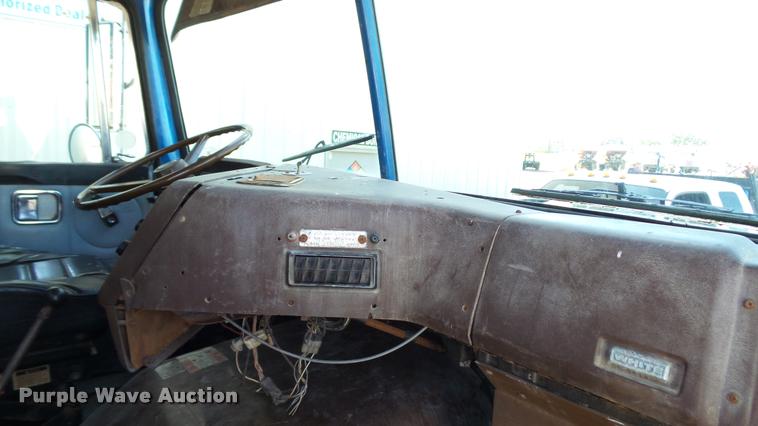 image for item DC2656 1986 Volvo White WCS64T seed tender truck