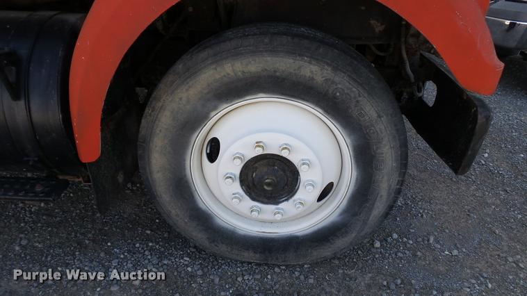 image for item DC2656 1986 Volvo White WCS64T seed tender truck