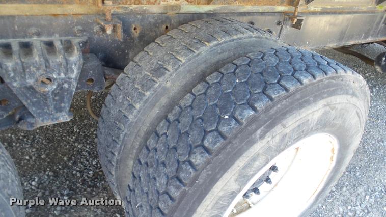 image for item DC2656 1986 Volvo White WCS64T seed tender truck