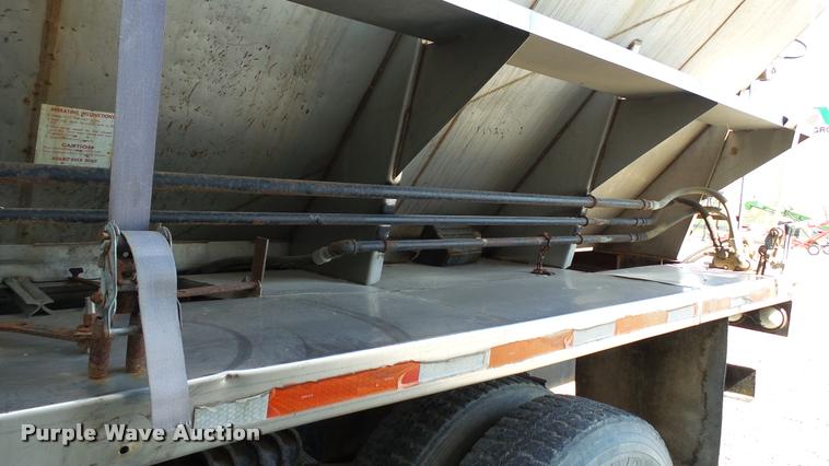 image for item DC2656 1986 Volvo White WCS64T seed tender truck