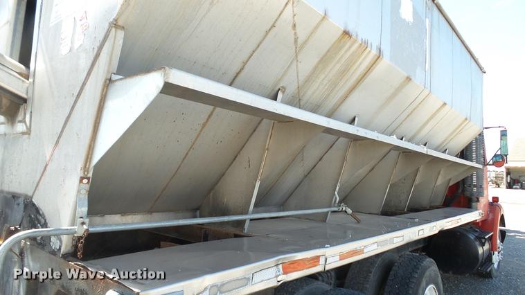 image for item DC2656 1986 Volvo White WCS64T seed tender truck