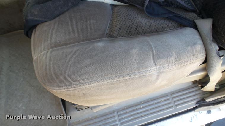 image for item DC2657 2003 Chevrolet Silverado 2500HD Ext. Cab pickup truck