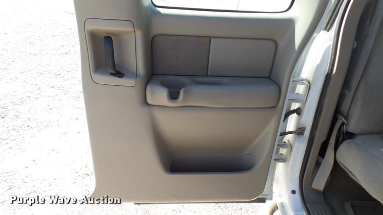 image for item DC2657 2003 Chevrolet Silverado 2500HD Ext. Cab pickup truck