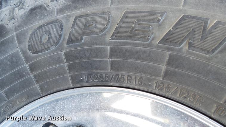 image for item DC2657 2003 Chevrolet Silverado 2500HD Ext. Cab pickup truck