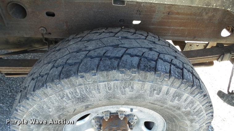 image for item DC2657 2003 Chevrolet Silverado 2500HD Ext. Cab pickup truck