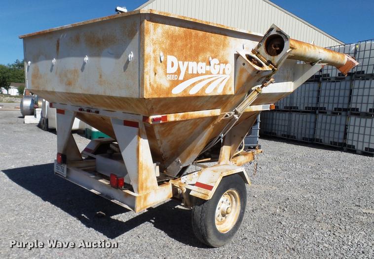 image for item DC2658 1990 Parker 1500 single hopper grain trailer