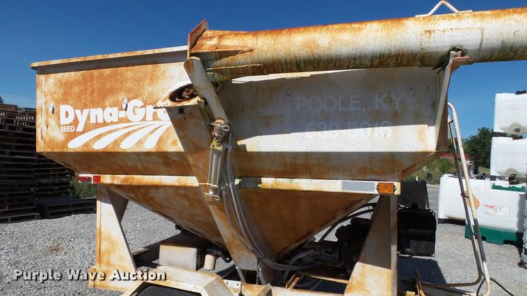 image for item DC2658 1990 Parker 1500 single hopper grain trailer