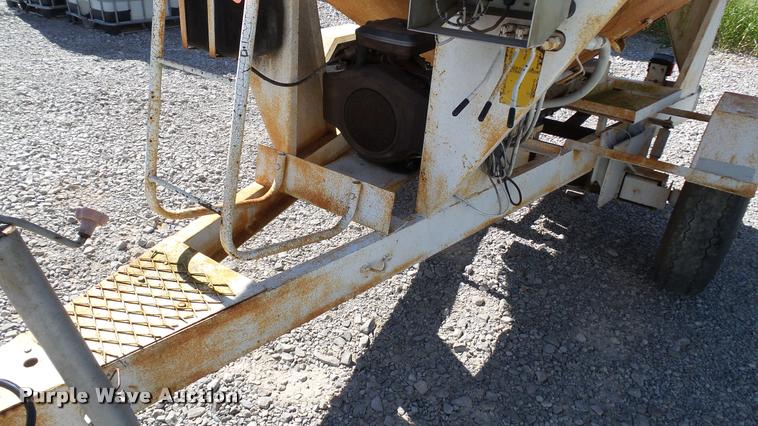 image for item DC2658 1990 Parker 1500 single hopper grain trailer