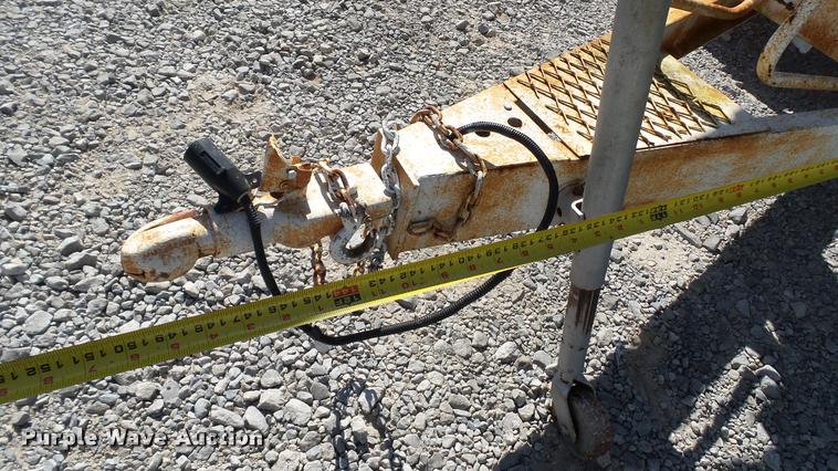 image for item DC2658 1990 Parker 1500 single hopper grain trailer