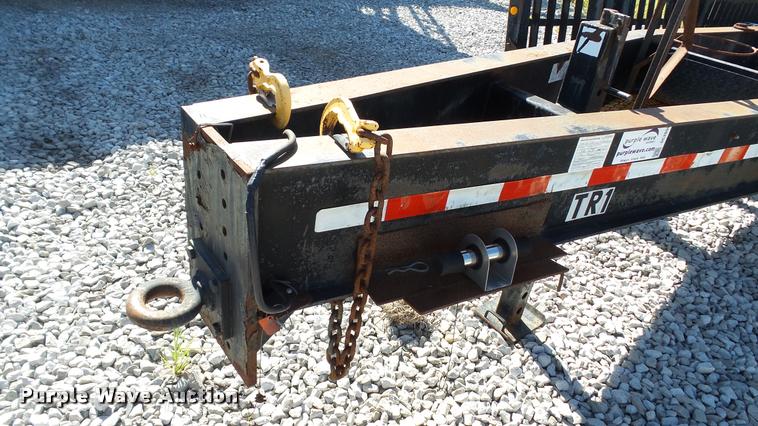 image for item DC2659 2000 B&B 24000 sprayer trailer