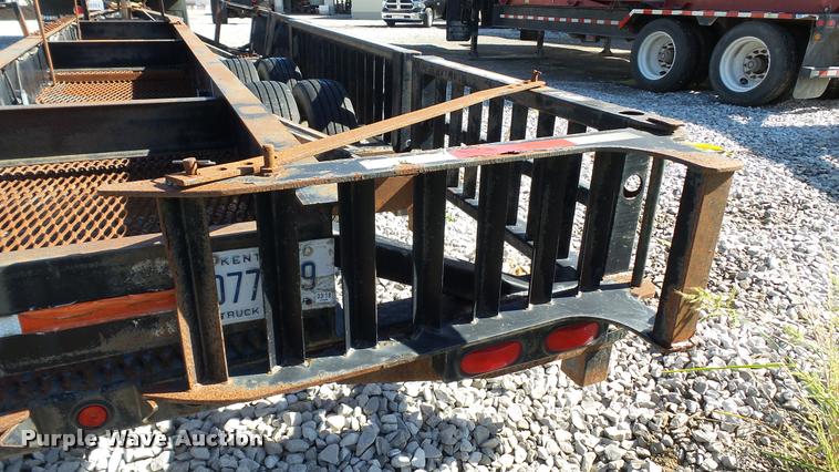 image for item DC2659 2000 B&B 24000 sprayer trailer