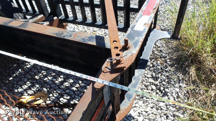 image for item DC2659 2000 B&B 24000 sprayer trailer