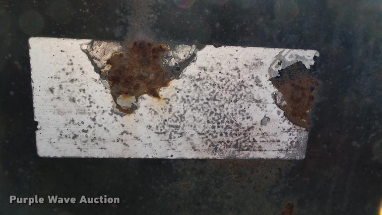 image for item DC2659 2000 B&B 24000 sprayer trailer