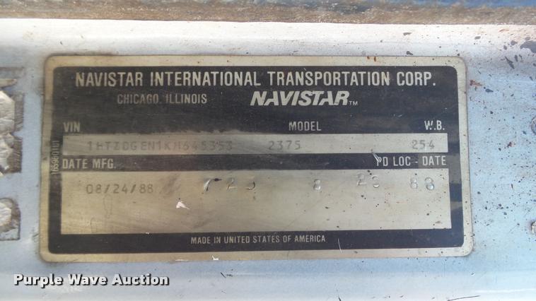 image for item DC2660 1989 International 2375 flatbed truck