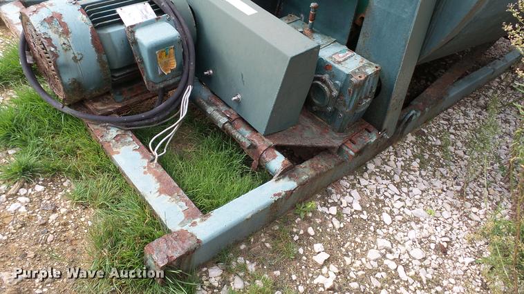 image for item DC2662 Kraus rotary fertilizer blender/mixer